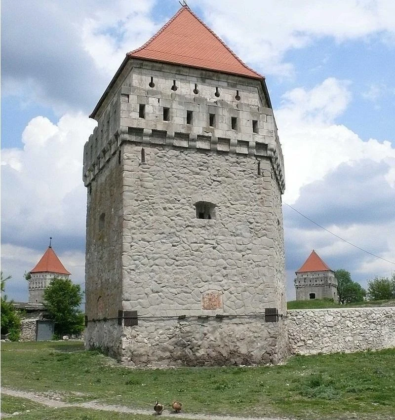 Замок у Скалаті
